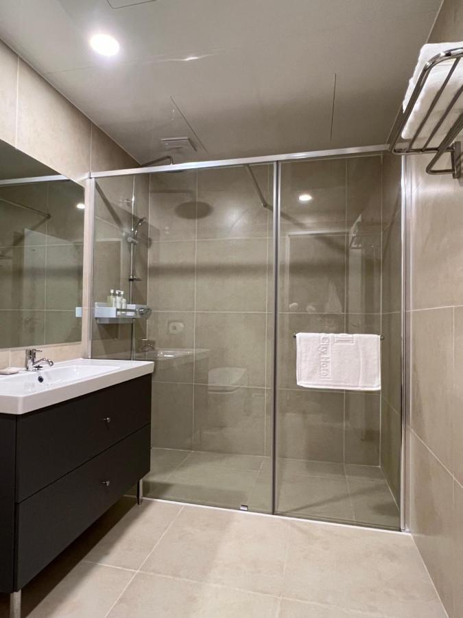 Jinhae Intercity Hotel Чангуон Екстериор снимка